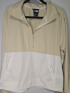 The North Face Two-Tone Half-Zip Pullover — Cream & White